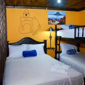 Bed and breakfast Iñaky's Place Y Restaurante, Antigua